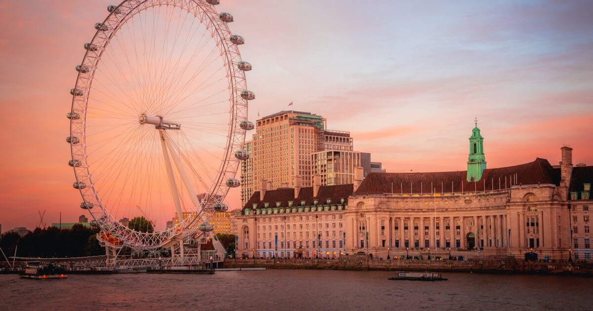 Merlin Entertainments  London Eye turns Green for 'Green Friday