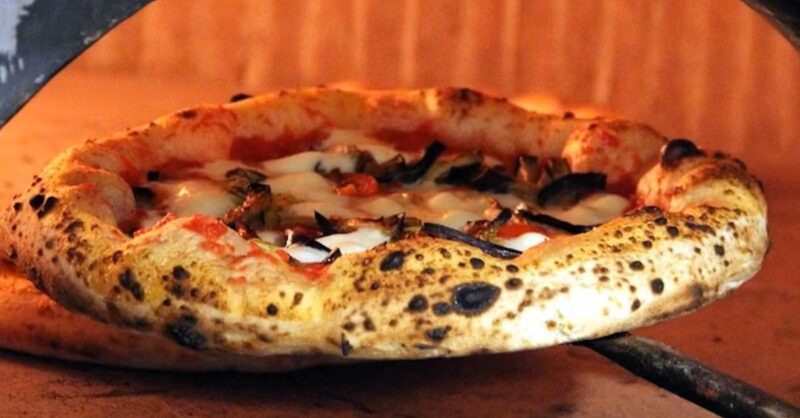 napoli-on-the-road-pizza.jpg?