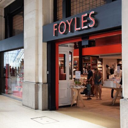 The entrance to Foyles bookshop at waterloo station concourse